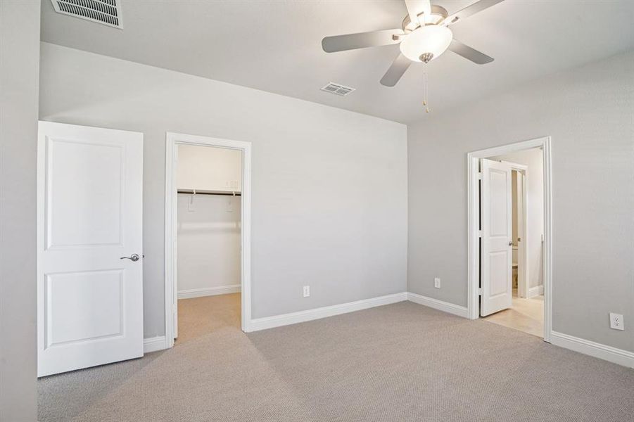 Photo is not of the actual home, but is an inspirational photo of builder’s model home and may depict options, furnishings, and/or decorator features that are not included.