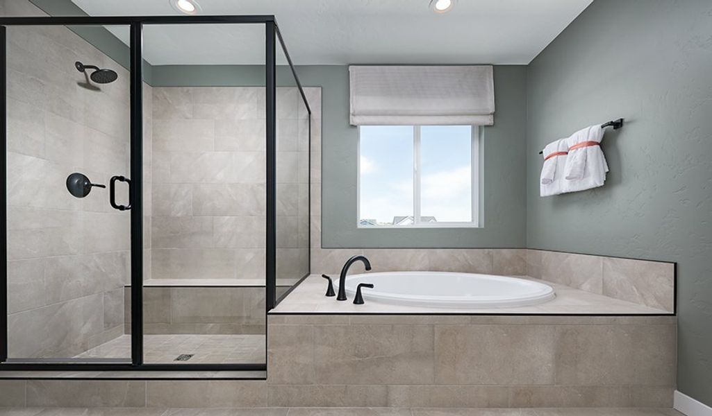 Yorktown-B725-Sellwood Bathroom