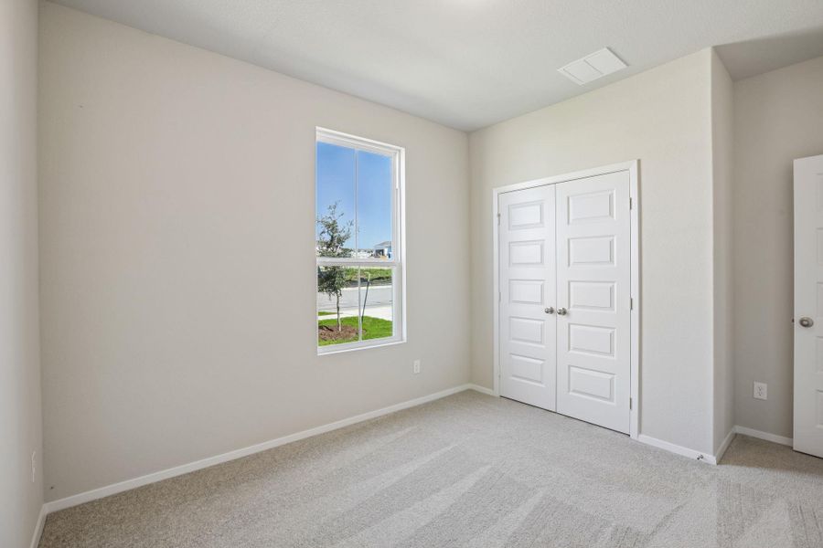 Spacious, unfurnished interior of a new home in Edgebrooke, Pflugerville (Image 29). Spacious, unfurnished interior of a new home in Edgebrooke, Pflugerville (Image 29).