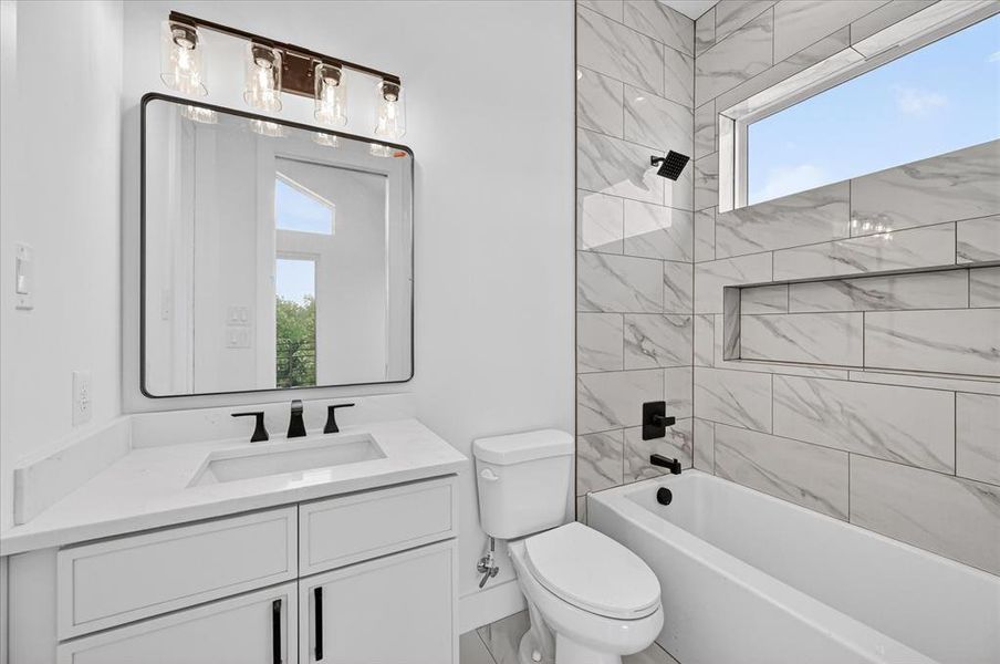 Furnished interior view inside a new home in , Dallas (Image 16).