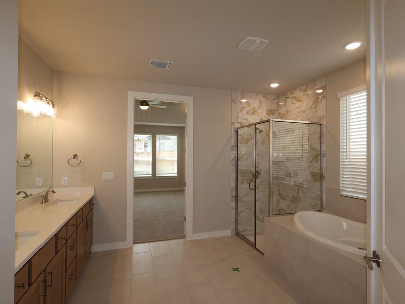 Furnished interior view inside a new home in Edgewood, Leander (Image 5). Furnished interior view inside a new home in Edgewood, Leander (Image 5).