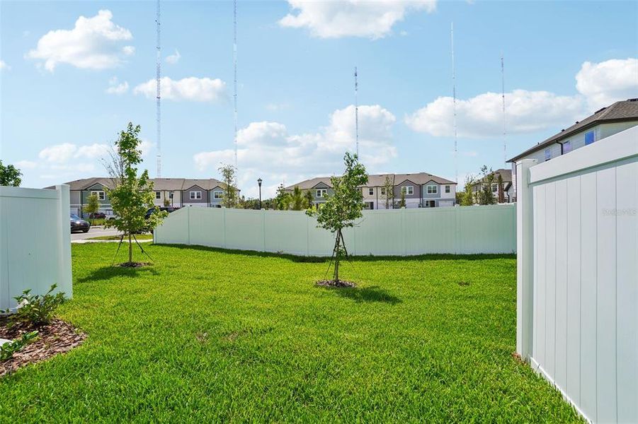 Exterior details and patio area of a home in , Tampa (Image 4).