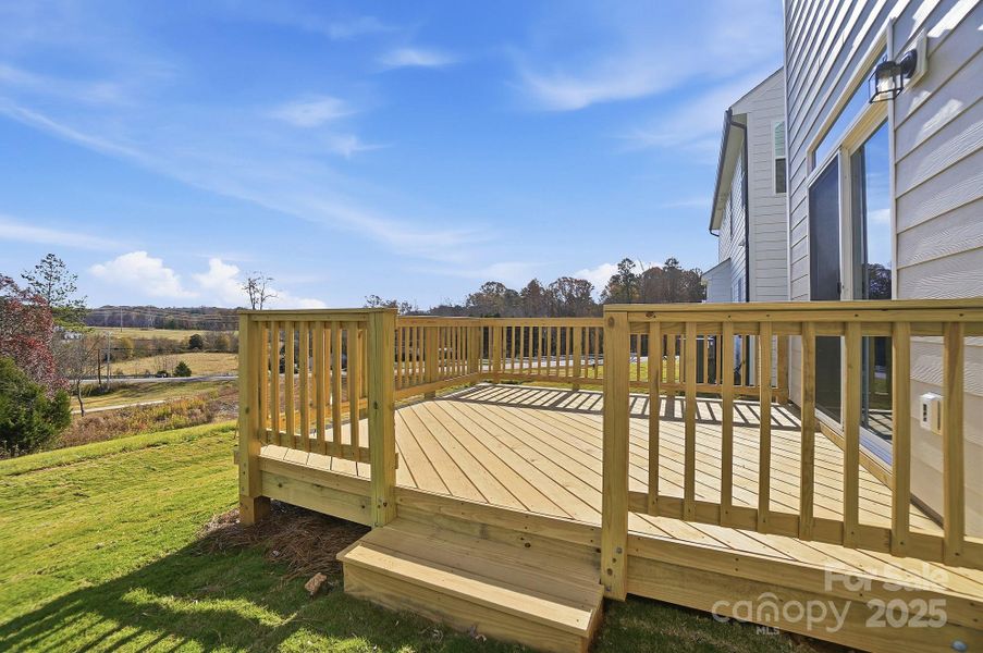 Exterior details and patio area of a home in Summerlin, Mooresville (Image 3).