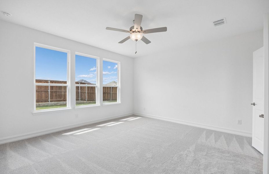 Spacious, unfurnished interior of a new home in Westside Preserve, Midlothian (Image 18).