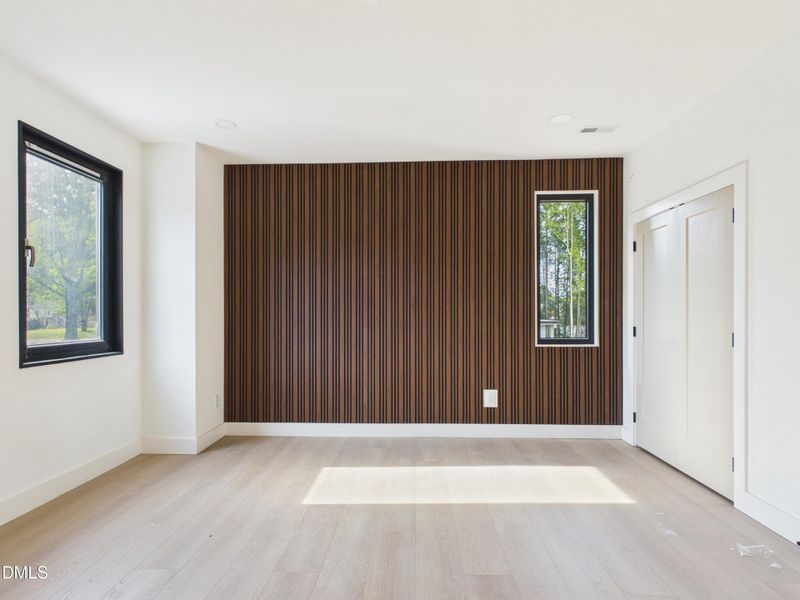 CAM06429G6-PR0015-STILL031