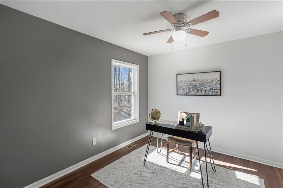 Furnished interior view inside a new home in , Martin (Image 13).