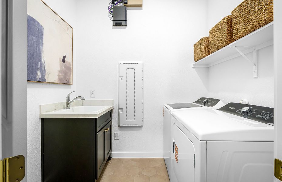 Representative furnished interior of a home built from the Cuney by Pulte Homes in Corley Farms, Boerne (Image 14).
