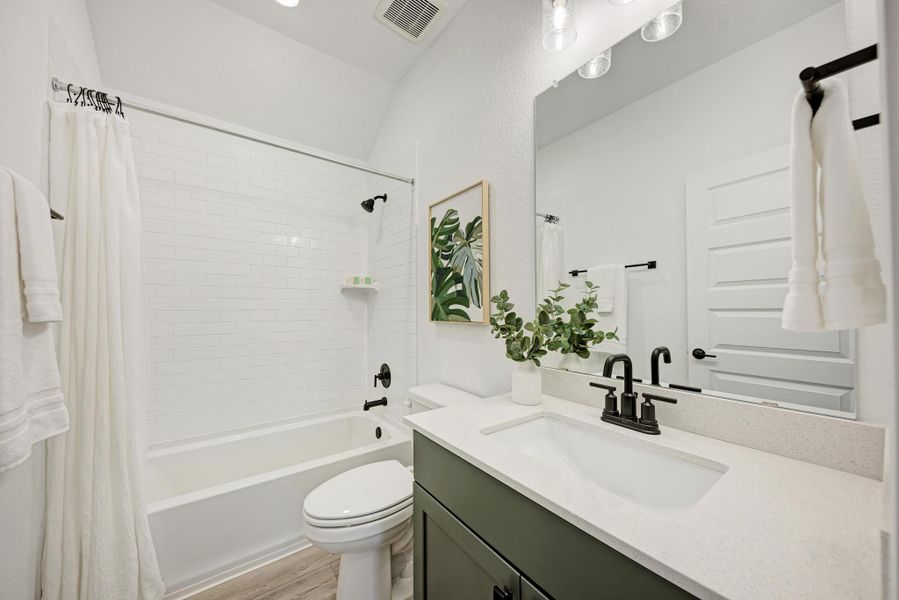 Full Bathroom, Up Stairs