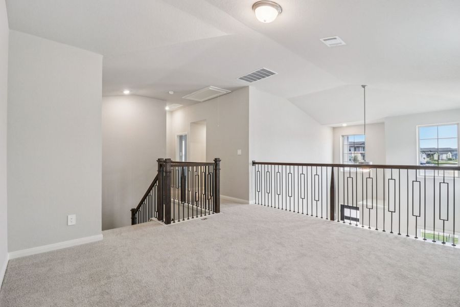 Spacious, unfurnished interior of a new home in Legendary Trails - Premier Series, Cibolo (Image 18).