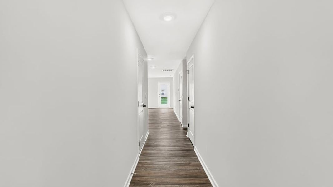 Spacious, unfurnished interior of a new home in Varner Station, Woodruff (Image 11).