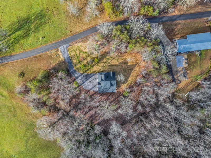 Image 47 of a home in .