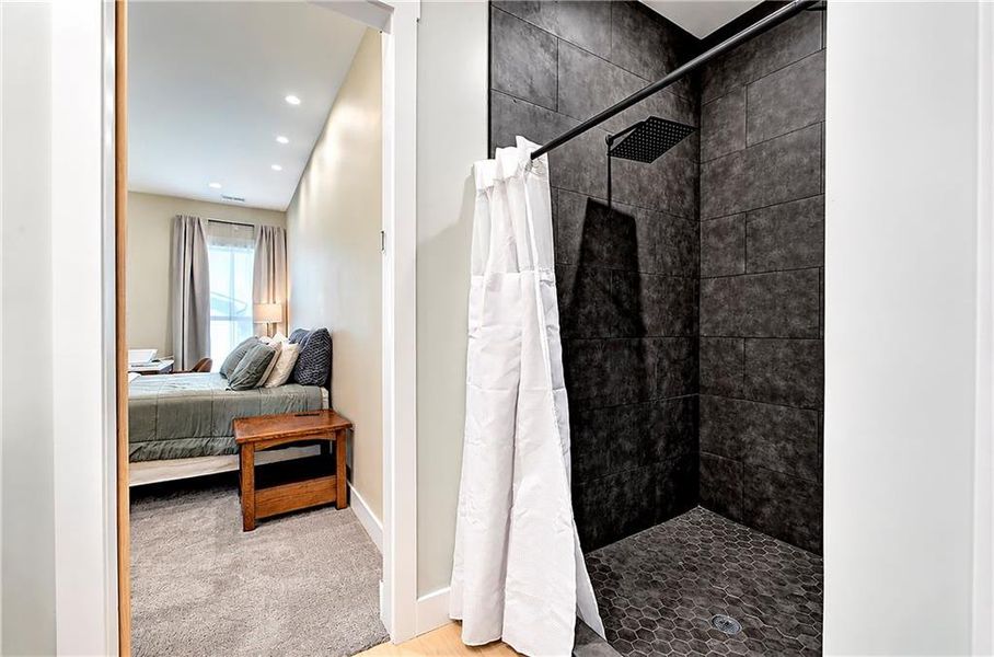 Furnished interior view inside a new home in , Calhoun (Image 10).