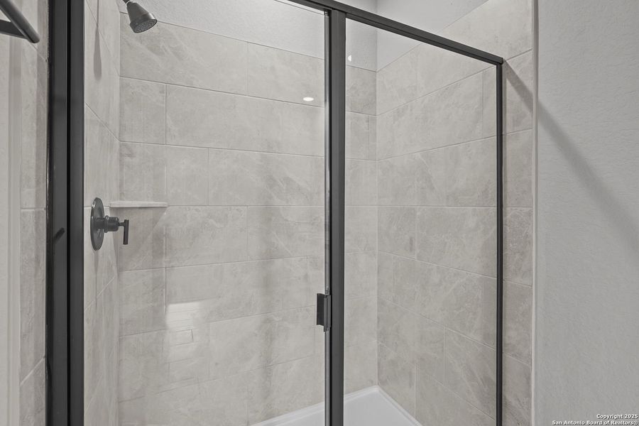 Furnished interior view inside a new home in Comanche Ridge, San Antonio (Image 54). Furnished interior view inside a new home in Comanche Ridge, San Antonio (Image 54).