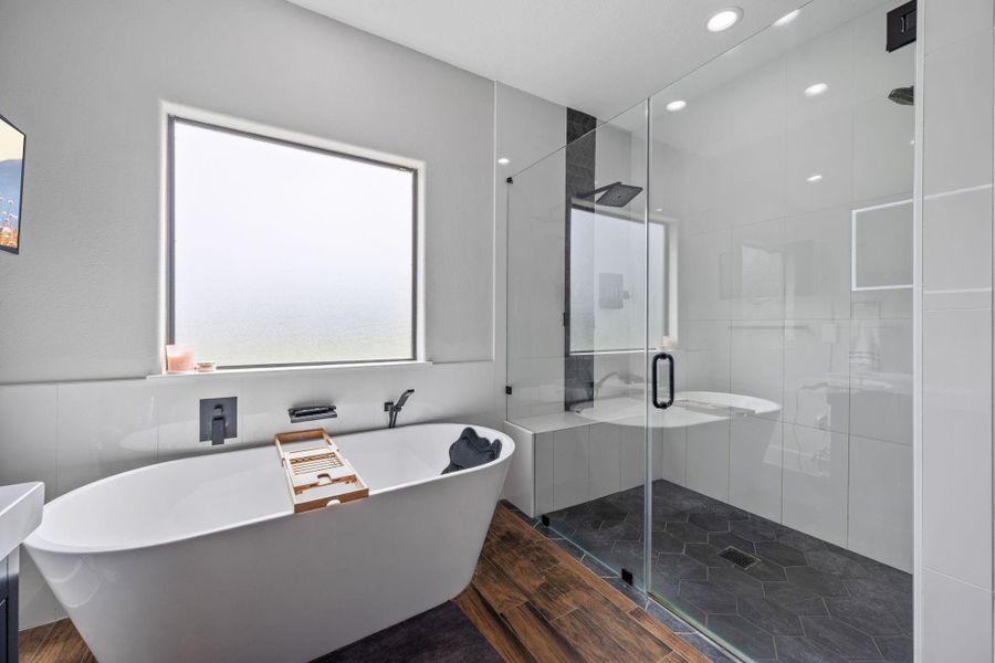 Furnished interior view inside a new home in , Anahuac (Image 3).