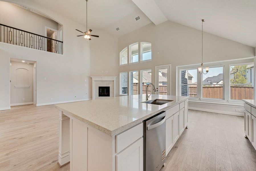 Furnished interior view inside a new home in South Pointe, Mansfield (Image 9).
