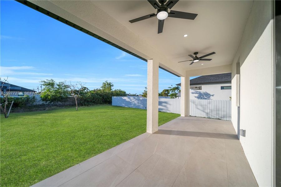 Exterior details and patio area of a home in , Cape Coral (Image 3).