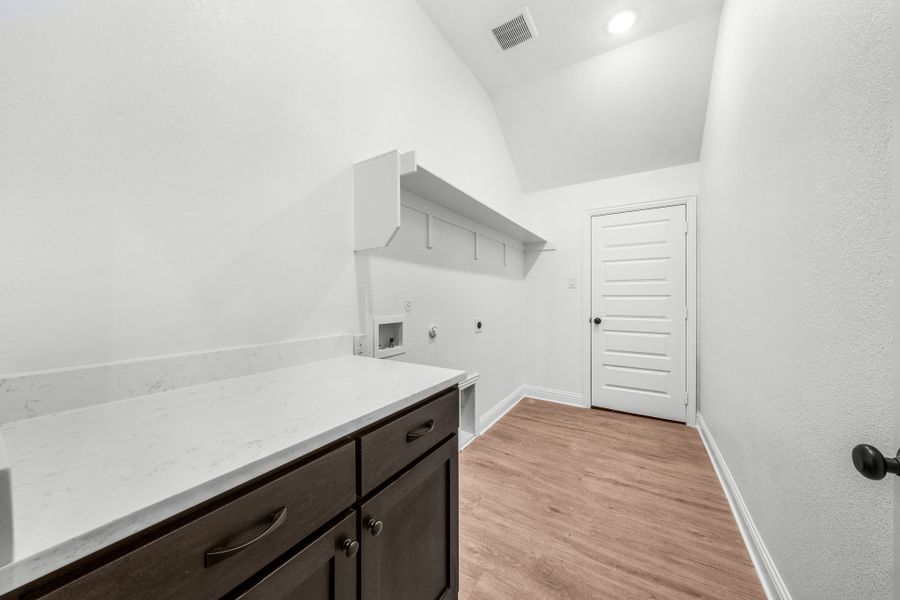 Furnished interior view inside a new home in Creekview Farms, Greenville (Image 16).