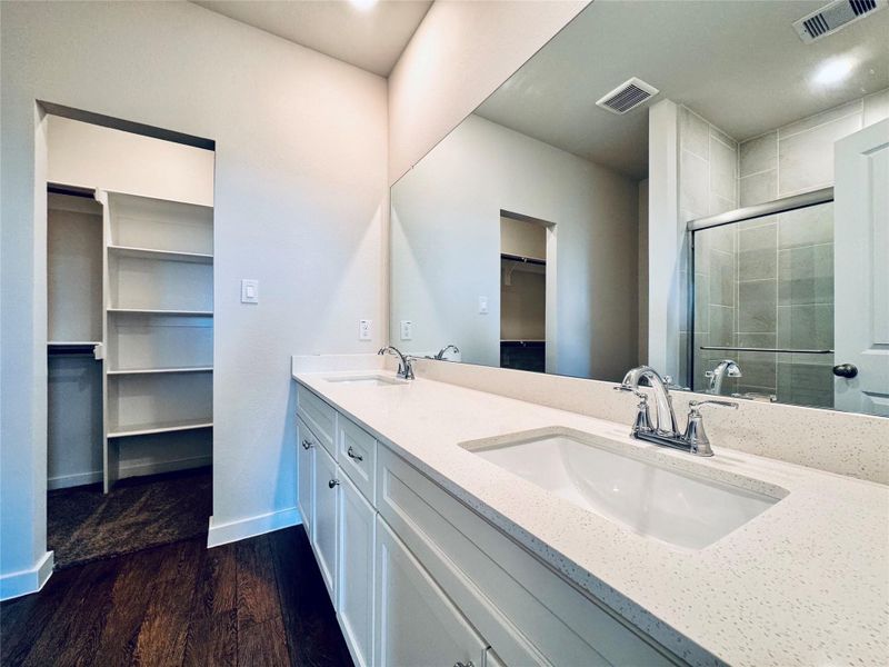 Furnished interior view inside a new home in , Cleveland (Image 6).