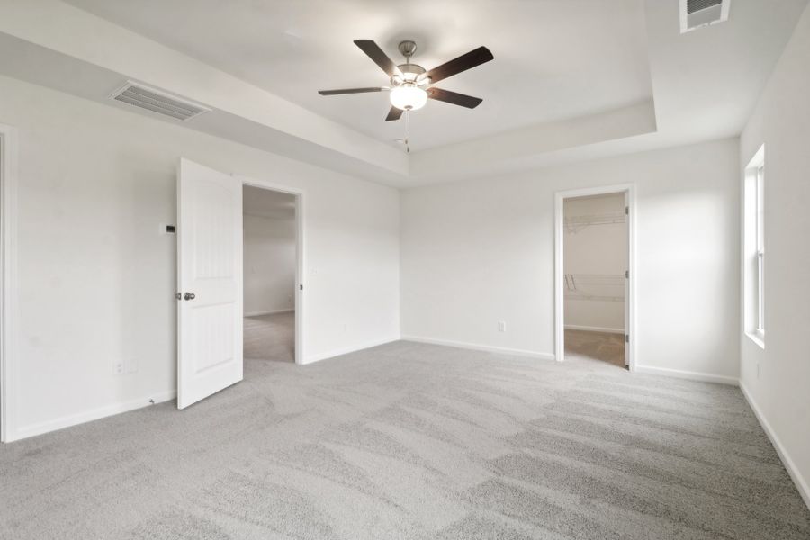 Spacious, unfurnished interior of a new home in Portrait Hills, Aiken (Image 20).