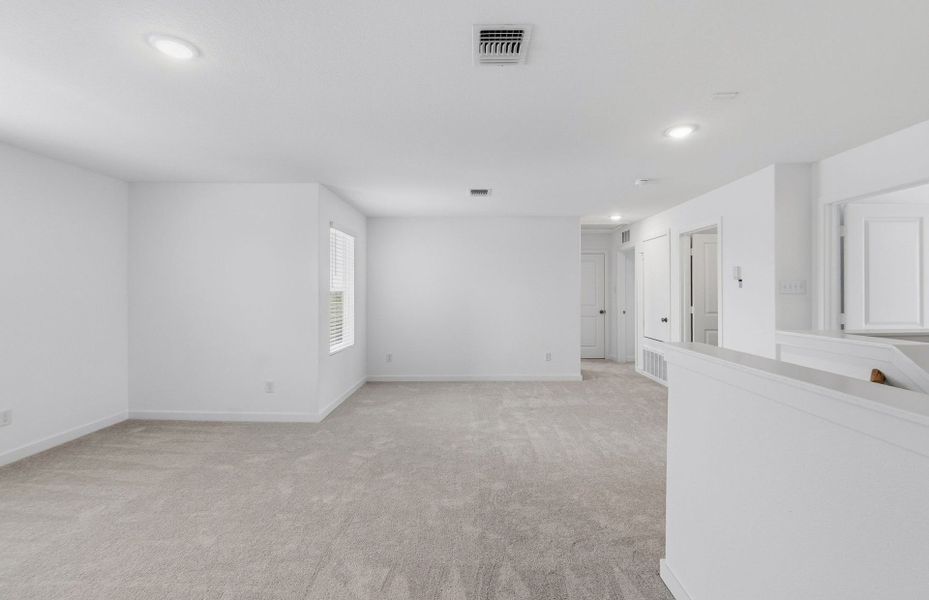 Spacious, unfurnished interior of a new home in Skyview, Belton (Image 33).