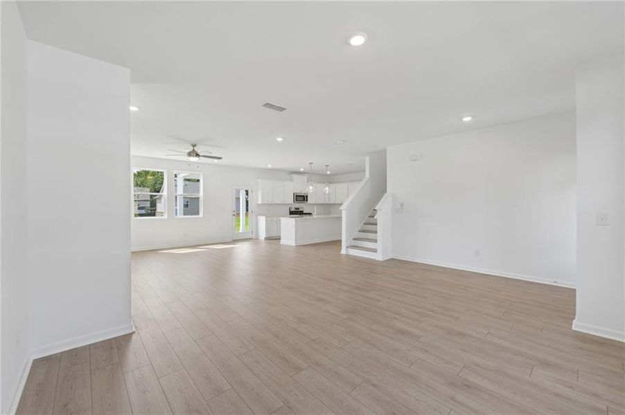Spacious, unfurnished interior of a new home in Windance Lake, Loganville (Image 16).