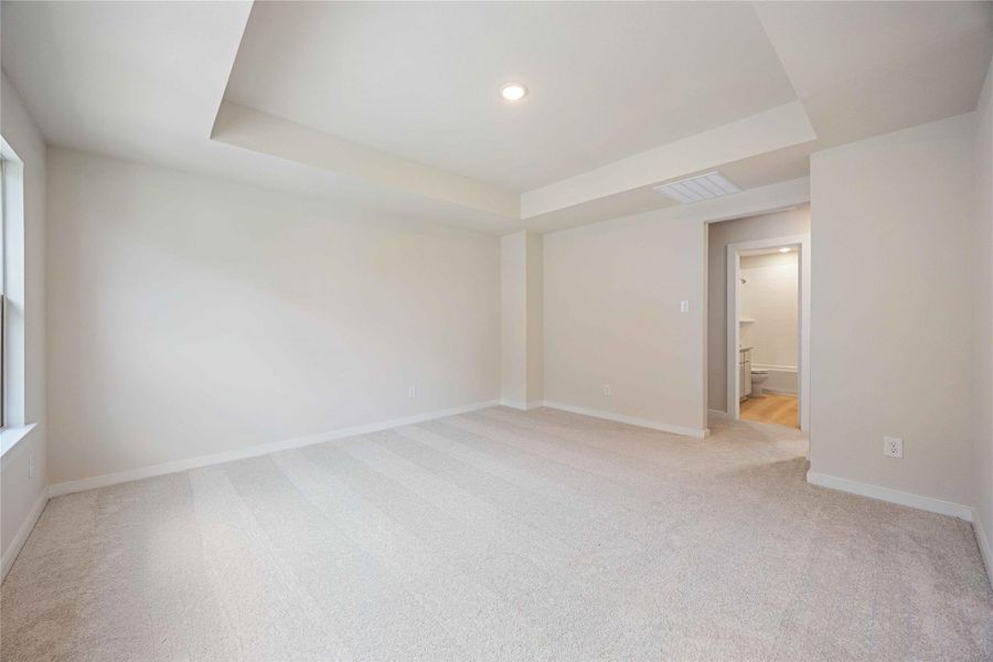 Spacious, unfurnished interior of a new home in Bluebonnet Village, Bellville (Image 18).