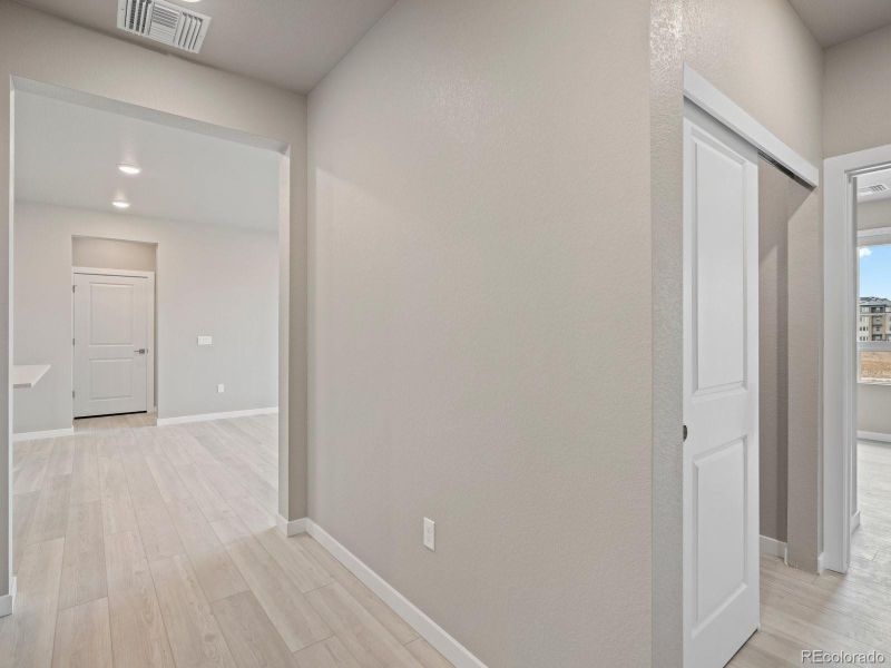 Spacious, unfurnished interior of a new home in Gateway Commons, Denver (Image 18).