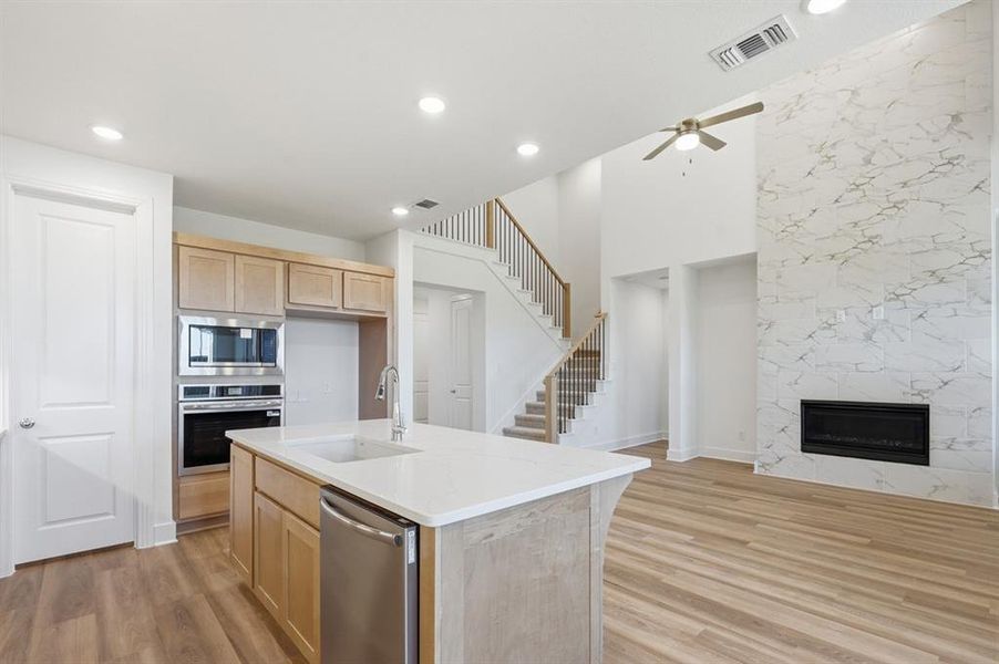 Furnished interior view inside a new home in Heritage Ranch: 50ft. lots, Sherman (Image 5). Furnished interior view inside a new home in Heritage Ranch: 50ft. lots, Sherman (Image 5).