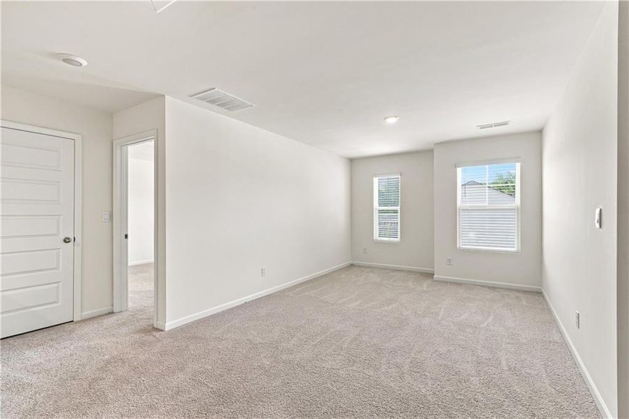 Spacious, unfurnished interior of a new home in The Enclave at Flat Rock Hills, Stonecrest (Image 17).