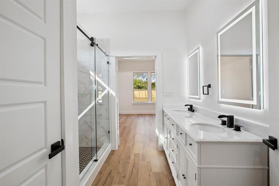 Furnished interior view inside a new home in , Fort Worth (Image 6).