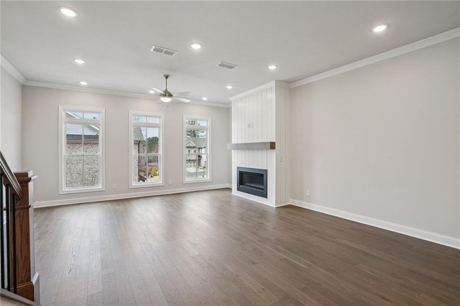 Spacious, unfurnished interior of a new home in Ward's Crossing Townhomes, Johns Creek (Image 17).