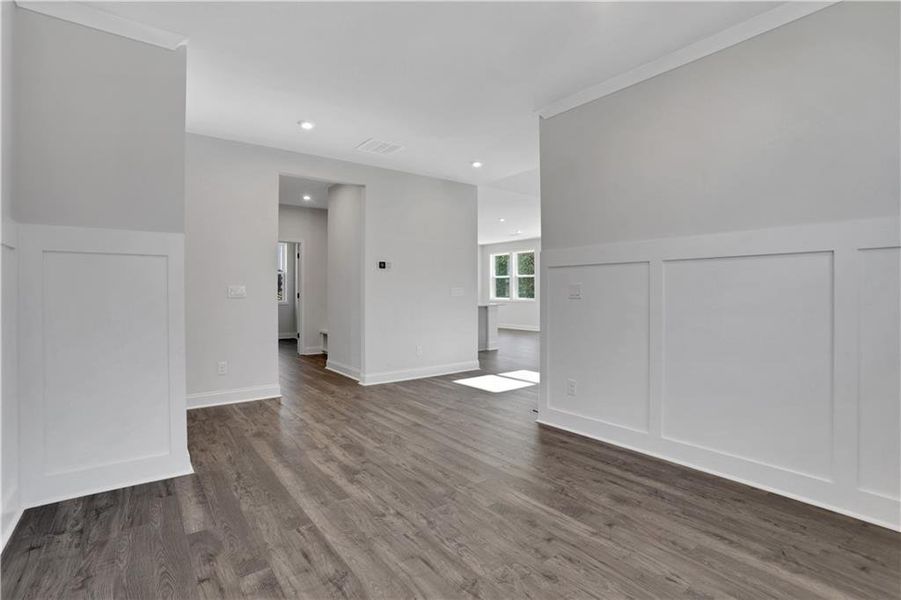 Spacious, unfurnished interior of a new home in Hillside Manor, Powder Springs (Image 15).