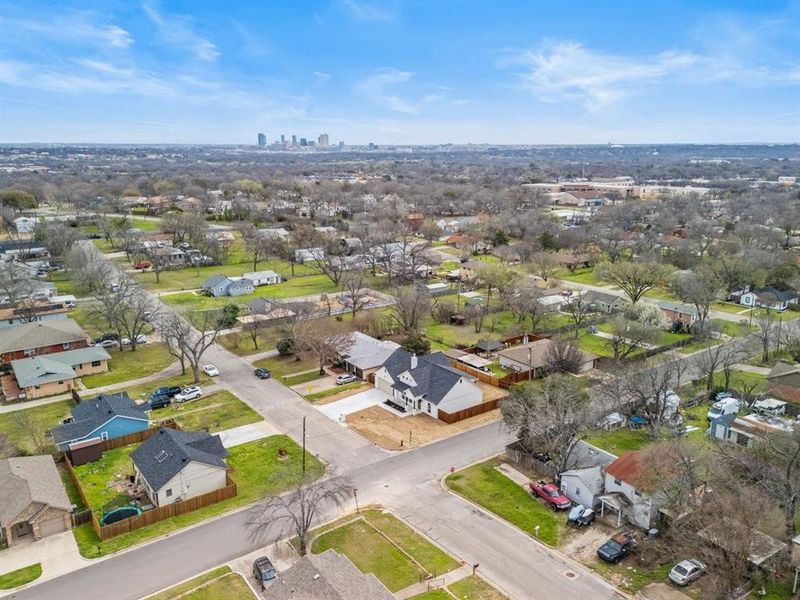 Birds eye view of property featuring a residential view