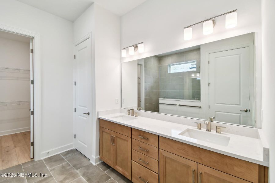 Furnished interior view inside a new home in Reflections 40' Front Load, Ponte Vedra (Image 6).