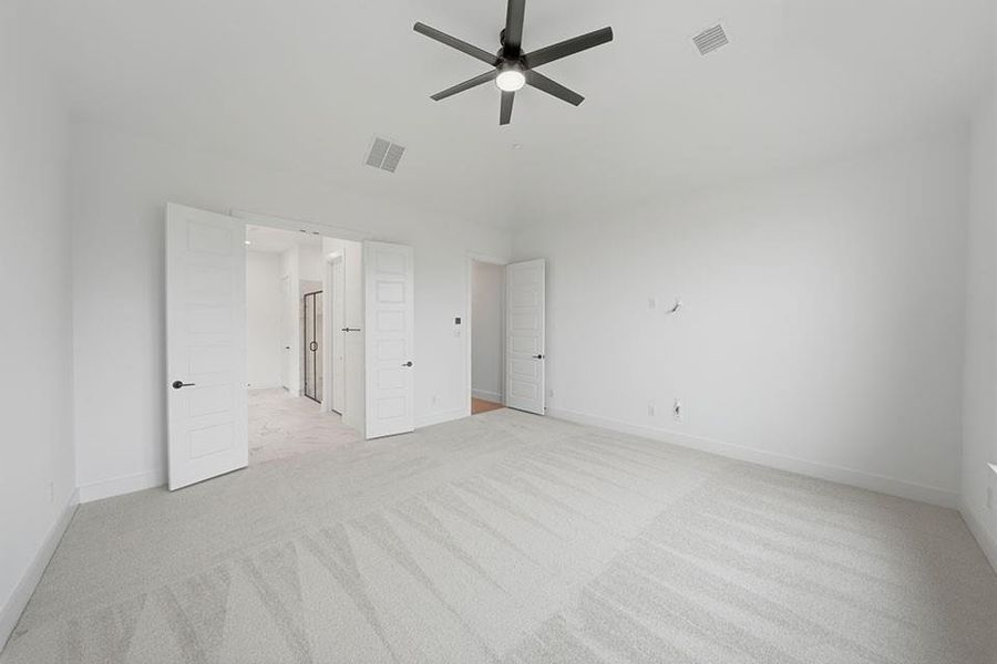 Spacious, unfurnished interior of a new home in The Homestead - 62', Rockwall (Image 26).