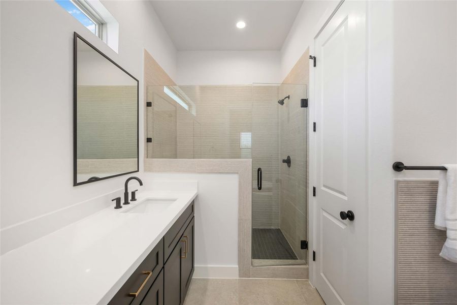 Standing shower Standing shower