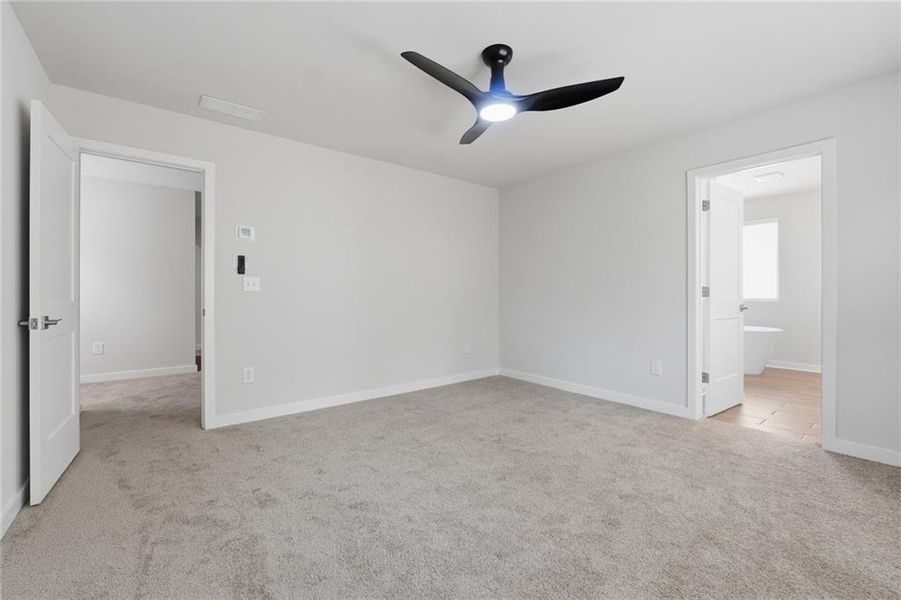 Spacious, unfurnished interior of a new home in Creekbend Overlook, South Fulton (Image 18). Spacious, unfurnished interior of a new home in Creekbend Overlook, South Fulton (Image 18).