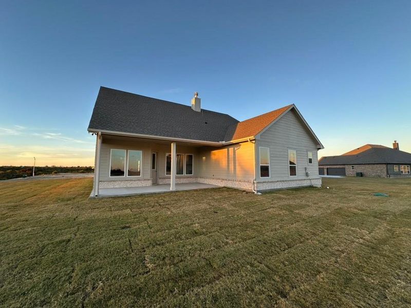 Exterior details and patio area of a home in Eagle Ridge Estates, Weatherford (Image 3).