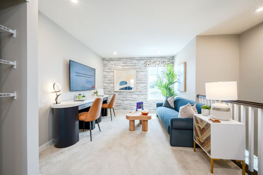 Representative furnished interior of a home built from the Yosemite by Fischer Homes in Twin Lakes, Hoschton (Image 27).