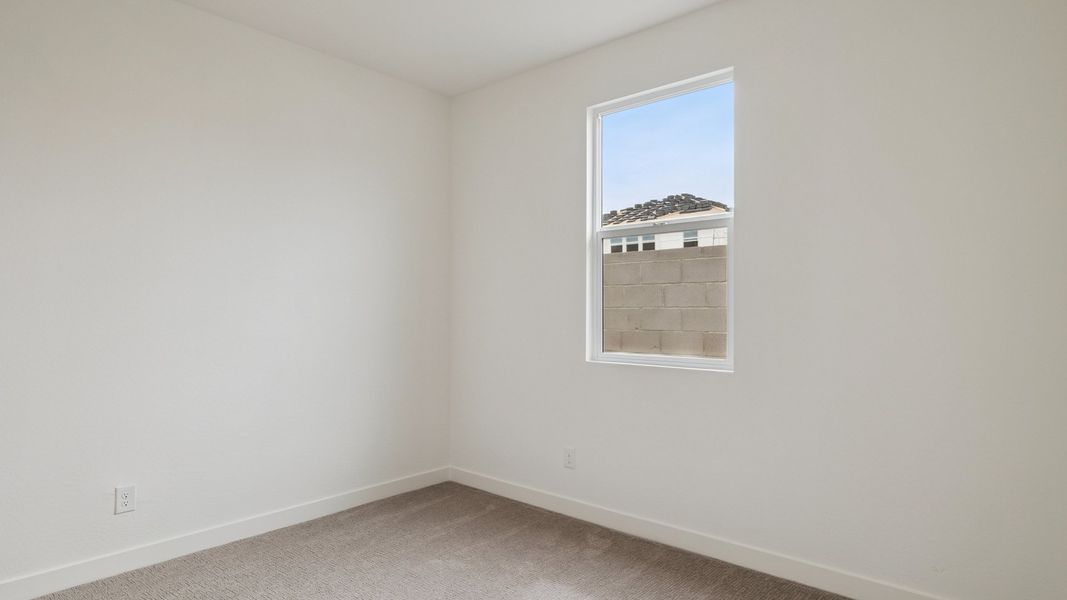 Spacious, unfurnished interior of a new home in The Ridge at Stone Butte, Phoenix (Image 19).