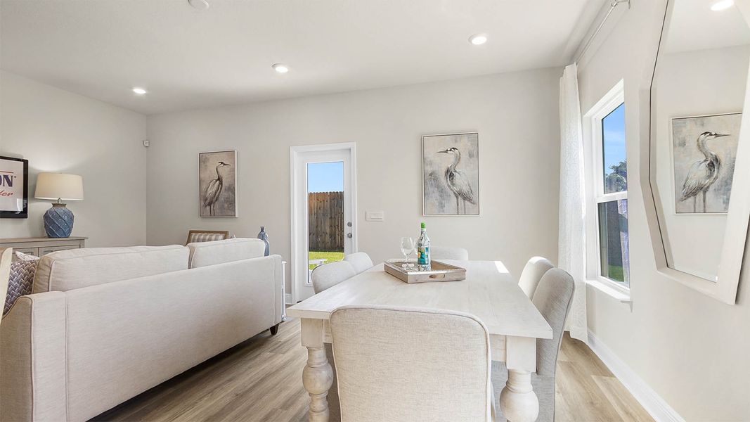 Representative furnished interior of a home built from the Palm Exterior by D.R. Horton in Hawks Landing Townhomes, Santa Rosa Beach (Image 11).