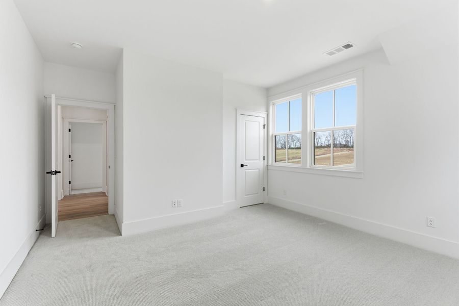 6br New Home in Thompson's Station, TN.  - Slide 24