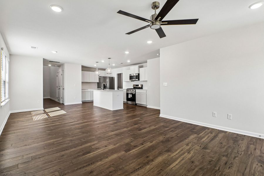 Spacious, unfurnished interior of a new home in Victorywoods Village, Columbia (Image 17).