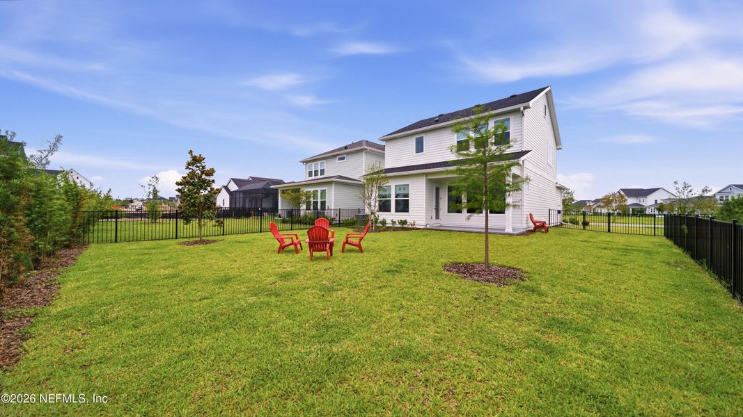 Exterior details and patio area of a home in Seven Pines 40' Front Entry, Jacksonville (Image 28).