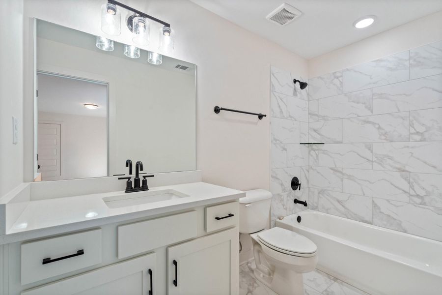 Furnished interior view inside a new home in White Oak, Arlington (Image 14).