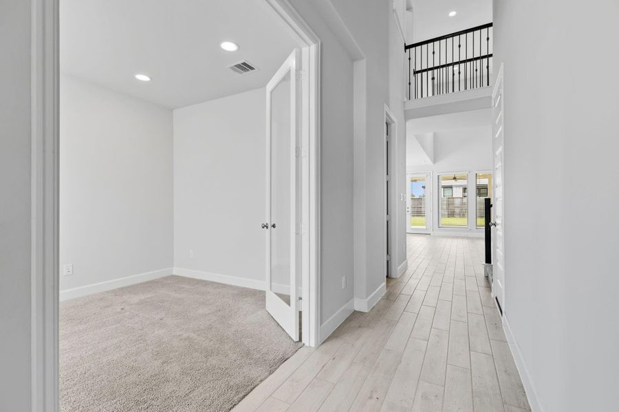 Spacious, unfurnished interior of a new home in Cane Island 50', Katy (Image 40). Spacious, unfurnished interior of a new home in Cane Island 50', Katy (Image 40).