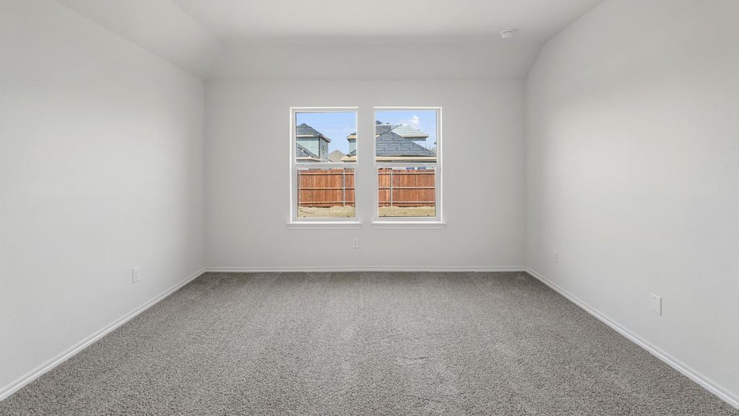 Spacious, unfurnished interior of a new home in Blaire Lake, Tyler (Image 22).