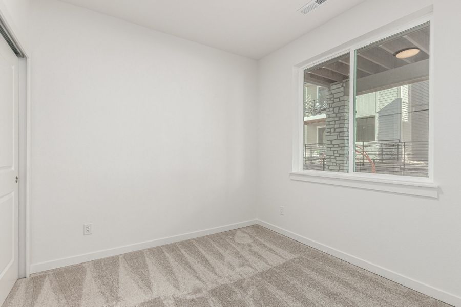 Spacious, unfurnished interior of a new home in Parkside at Victory Ridge, Colorado Springs (Image 20).