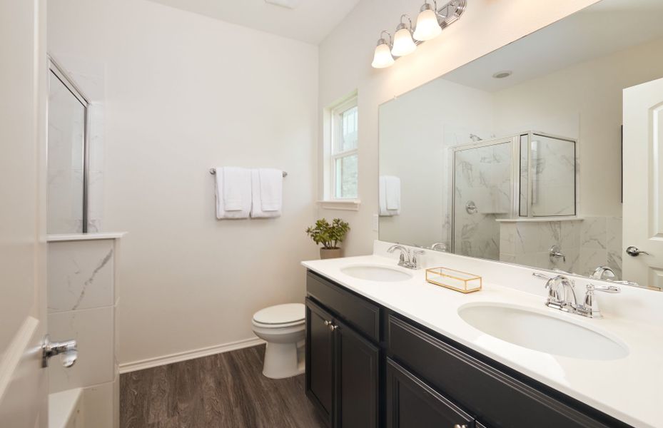 Representative furnished interior of a home built from the Hewitt by Centex in Pinara Pines, Conroe (Image 15). Representative furnished interior of a home built from the Hewitt by Centex in Pinara Pines, Conroe (Image 15).
