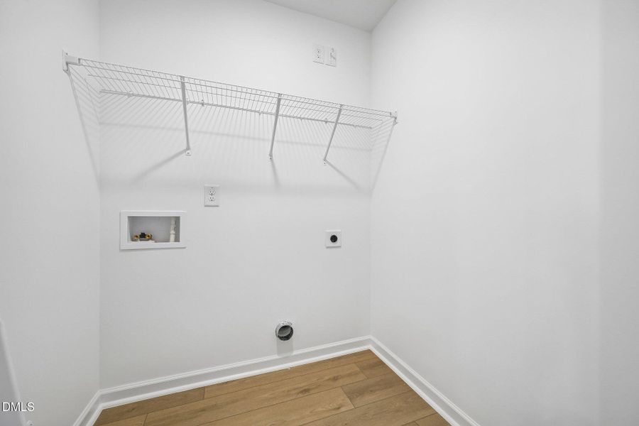 26-web-or-mls-Mirth Ct-S1905-026